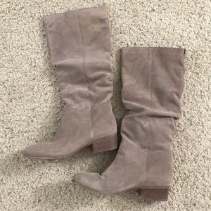 Steve Madden Ponderosa Taupe Suede Boots